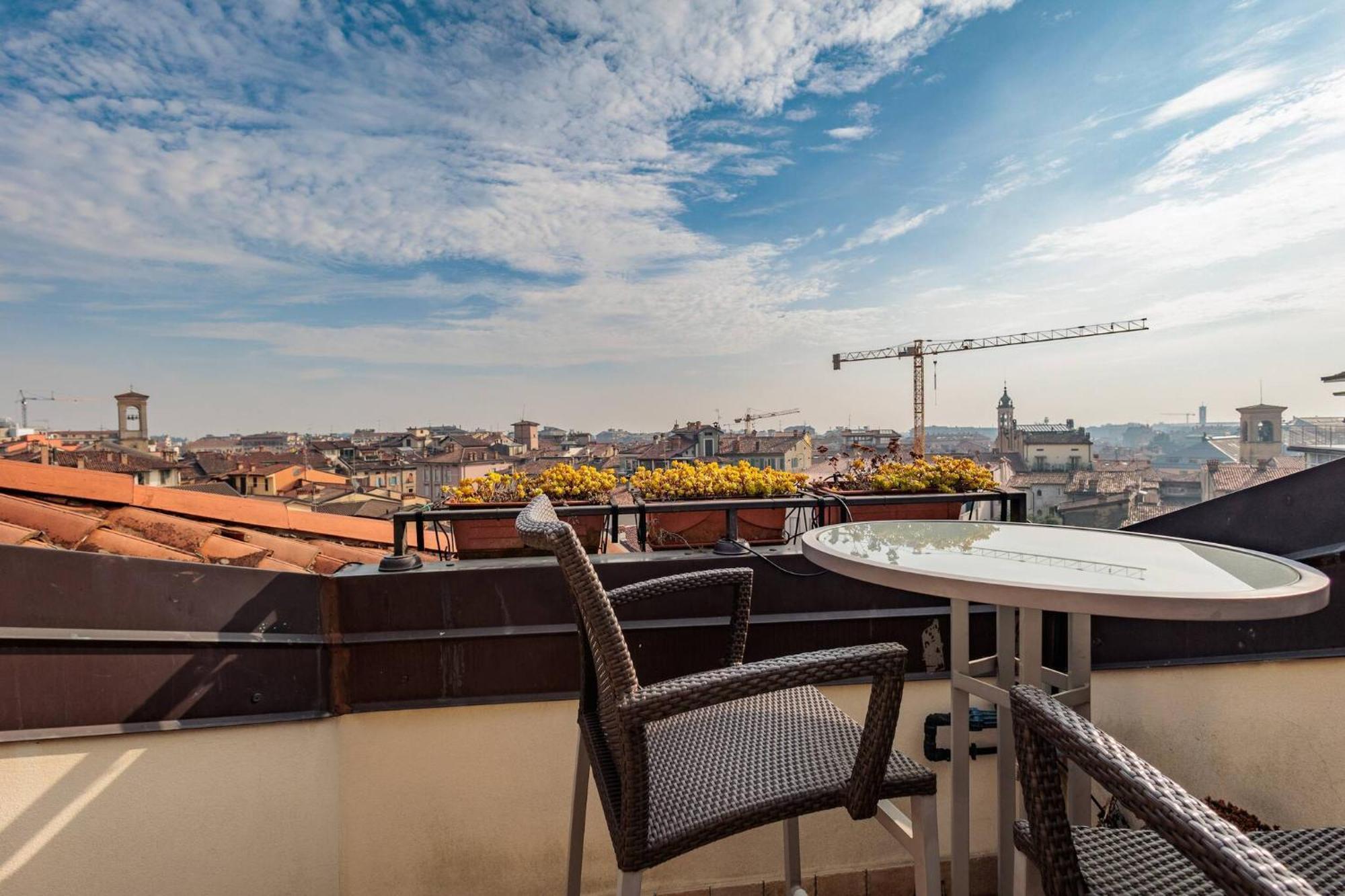 Serela Suite Bergamo Exteriör bild